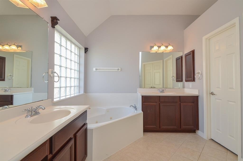 6726 Oakman - Photo 24