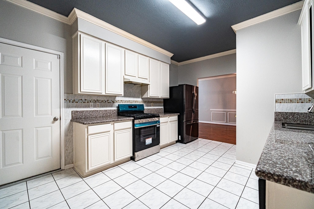 14250 Andrea Way Lane - Photo 9