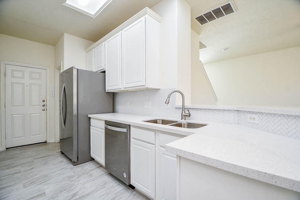 5607 Stonecloud Lane - Photo 19