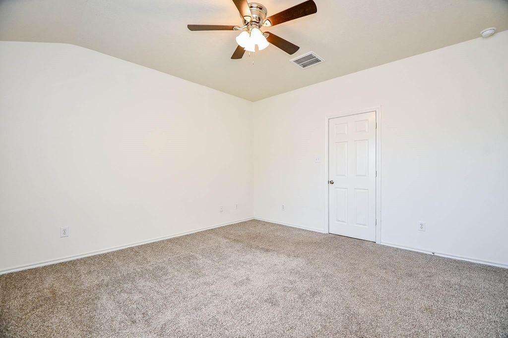 5607 Stonecloud Lane - Photo 25