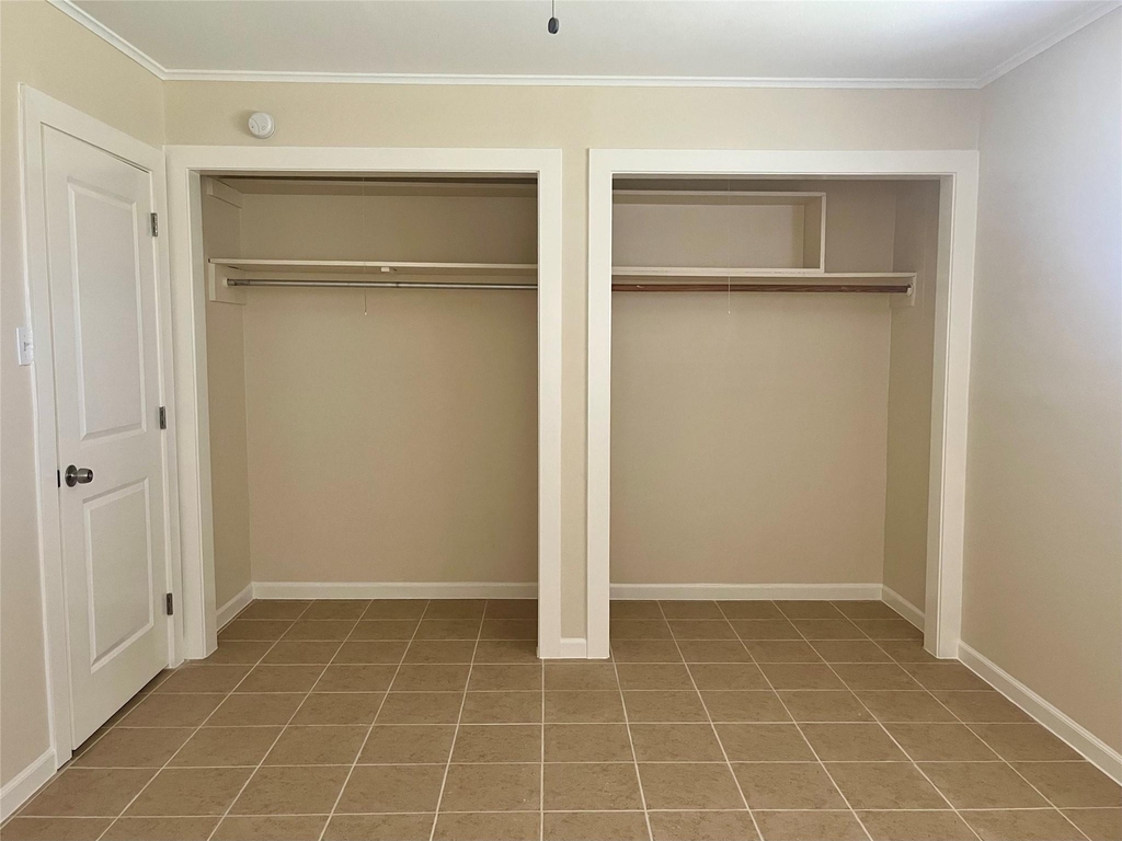 122 22nd Avenue N - Photo 10