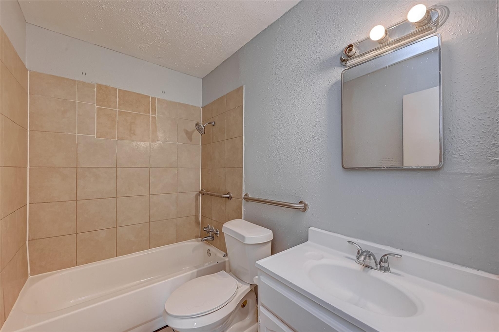 3406 Saint Benedict Street - Photo 9