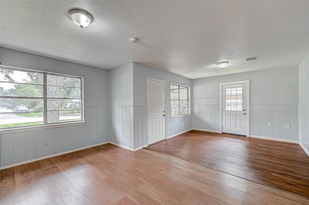 3406 Saint Benedict Street - Photo 5