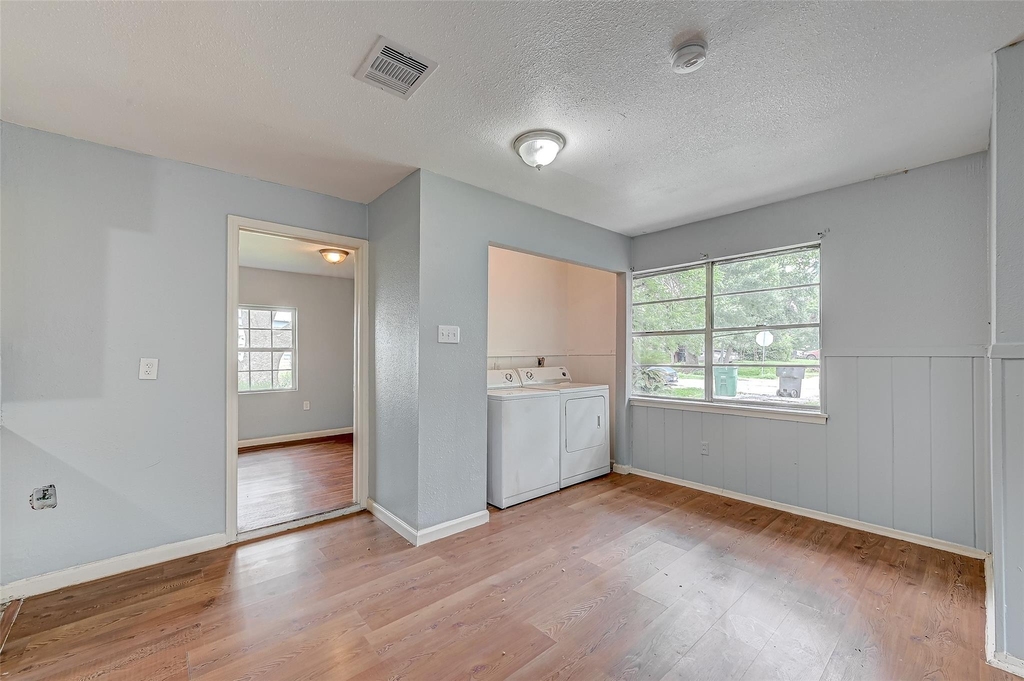 3406 Saint Benedict Street - Photo 4