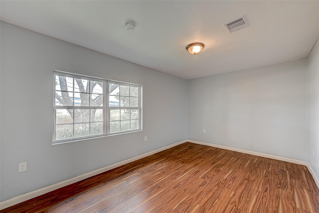 3406 Saint Benedict Street - Photo 7