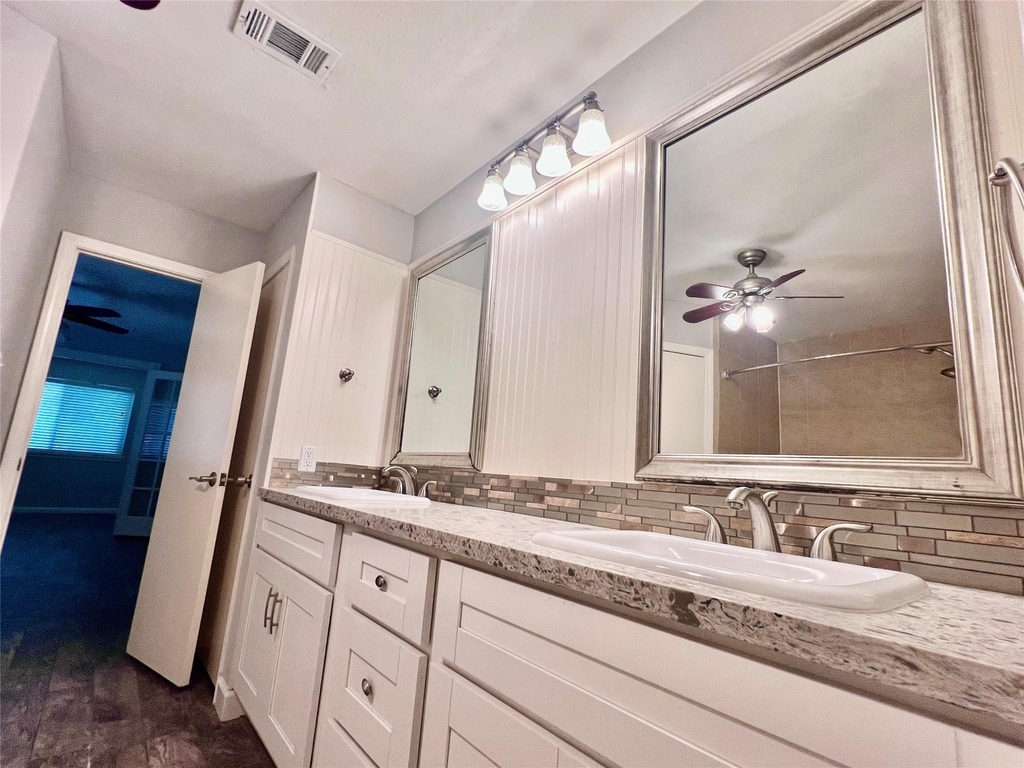9 N Deerfoot Circle - Photo 10