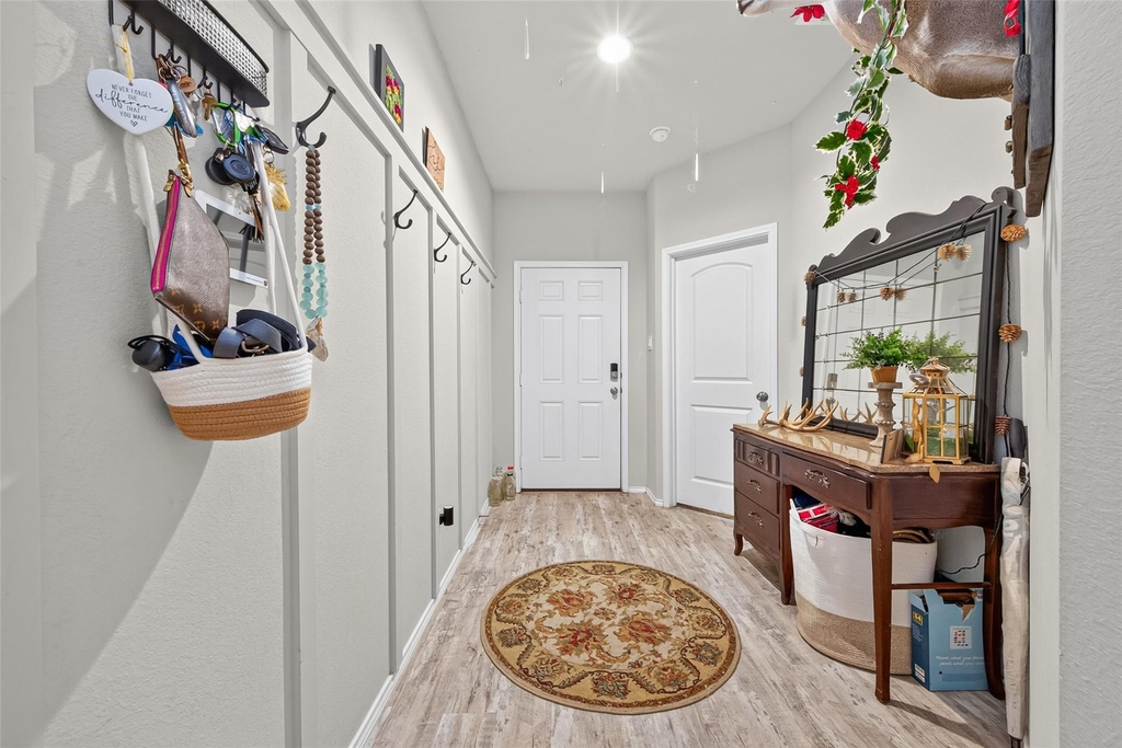 2314 Fallen Willow Court - Photo 2