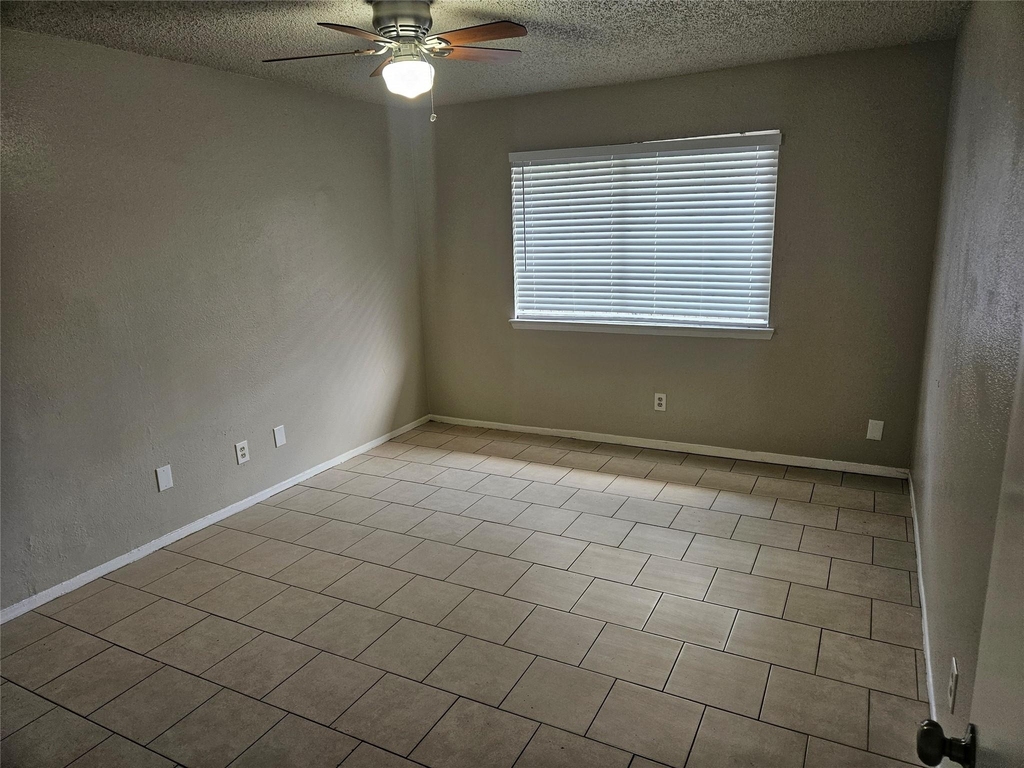 10111 Wild Hollow Lane - Photo 3