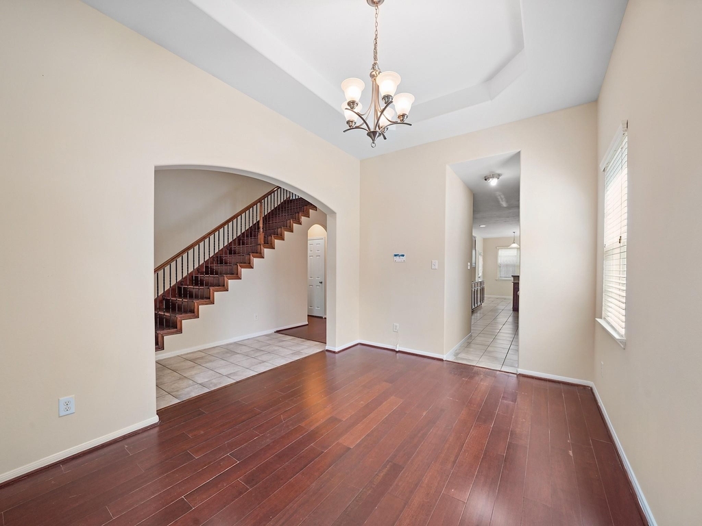21614 Mid Peak Way - Photo 2