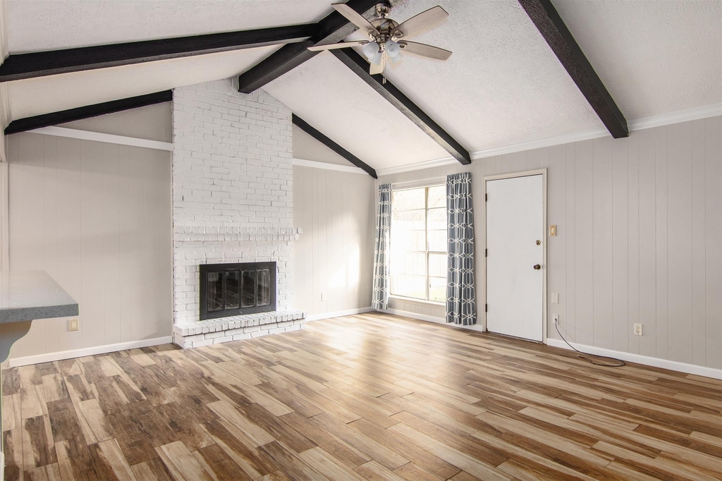 4305 Fairway Street - Photo 3