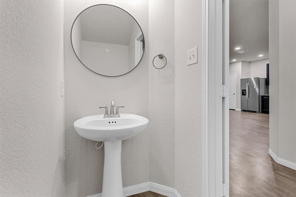 17423 Desmond Street - Photo 3