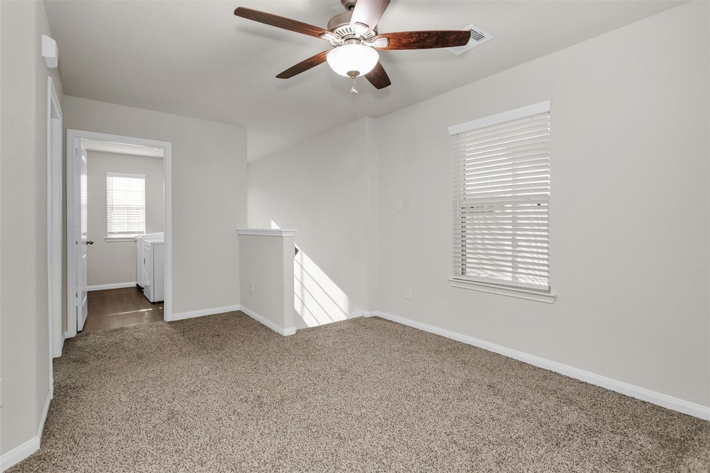 17423 Desmond Street - Photo 14