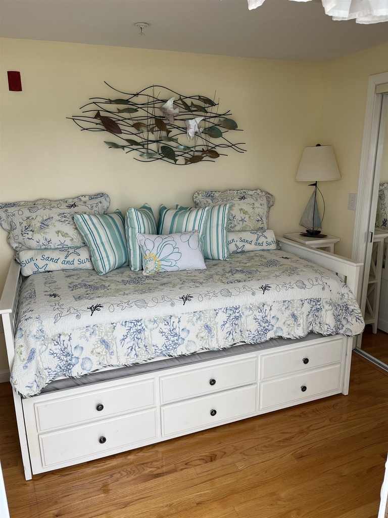 116 Central - Photo 14