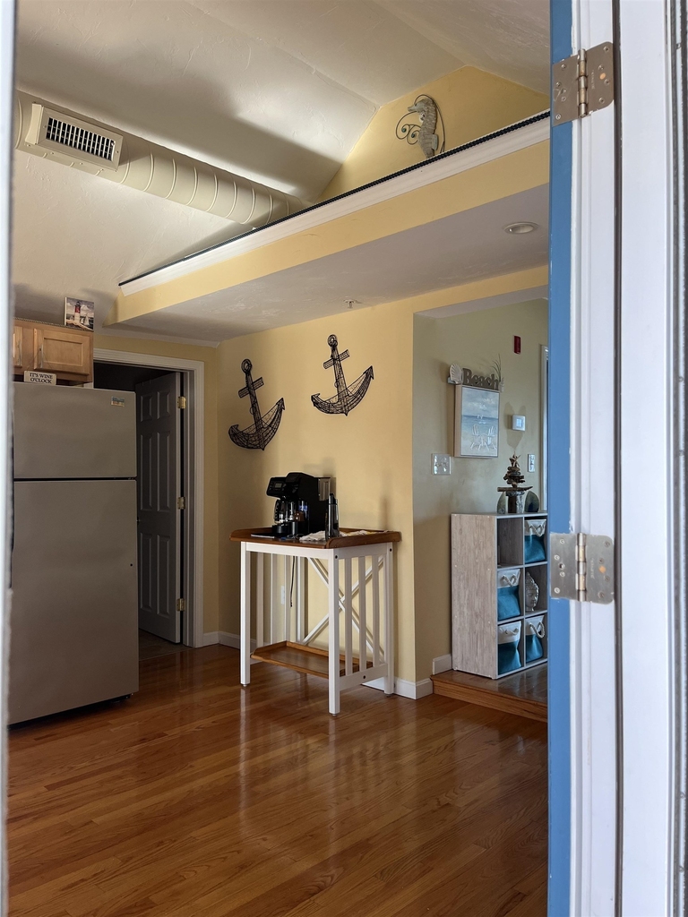 116 Central - Photo 26