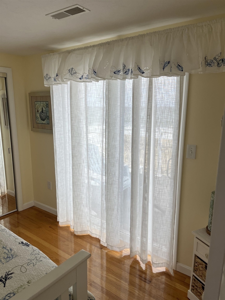 116 Central - Photo 11