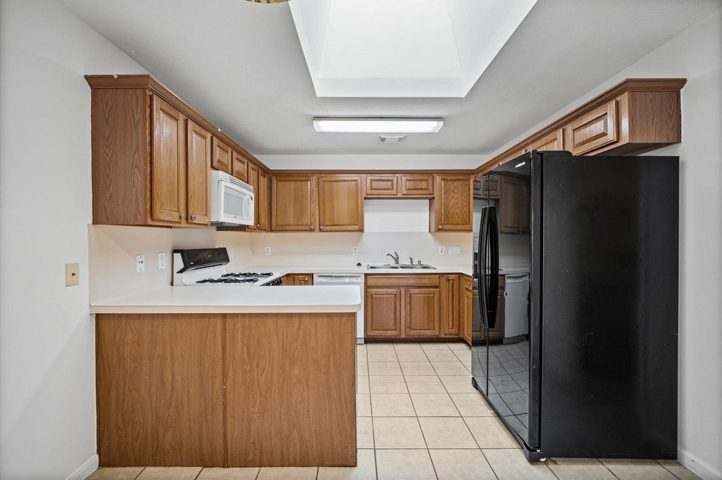 26115 Cypresswood Drive - Photo 12