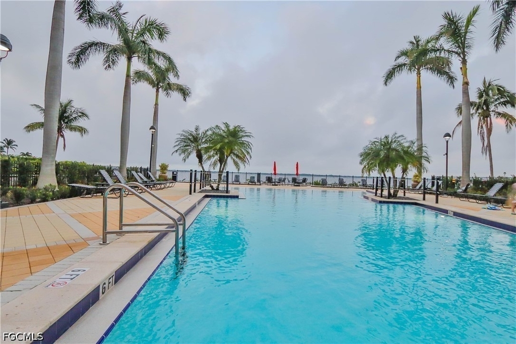 2825 Palm Beach Boulevard - Photo 9