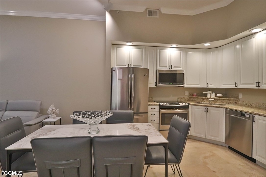 2825 Palm Beach Boulevard - Photo 16