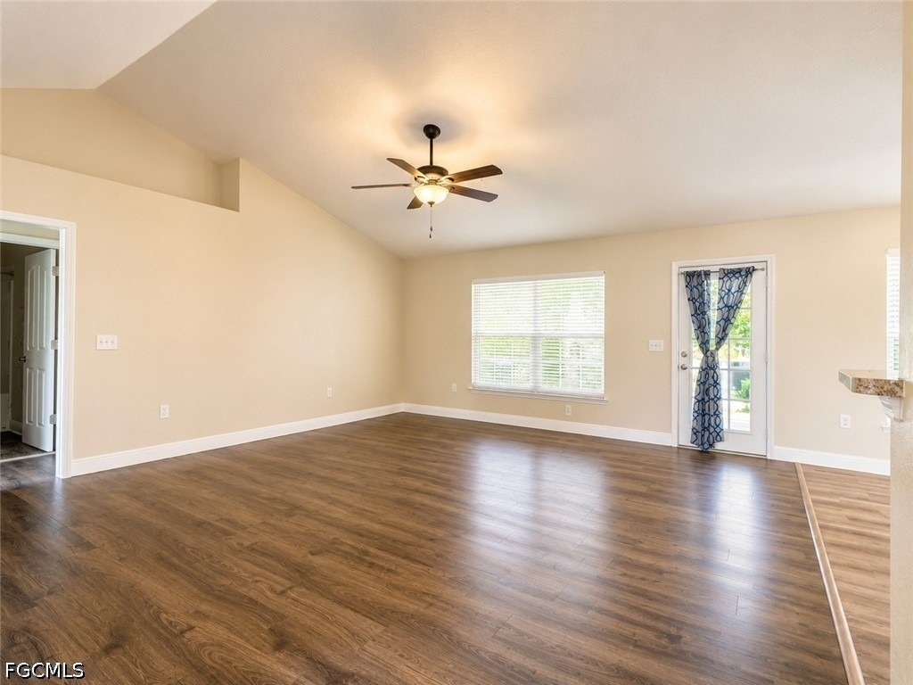 2600 Nw 1st Place - Photo 3