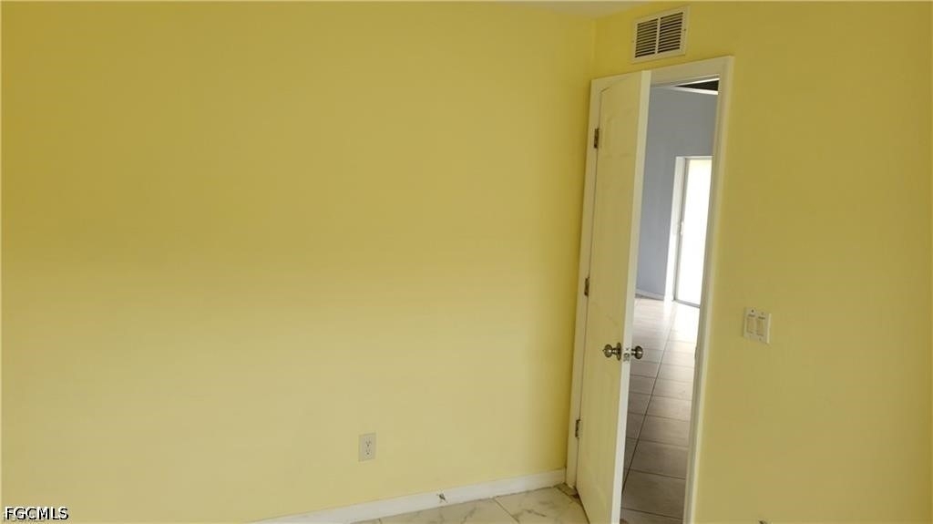3217 10th Street Sw - Photo 3