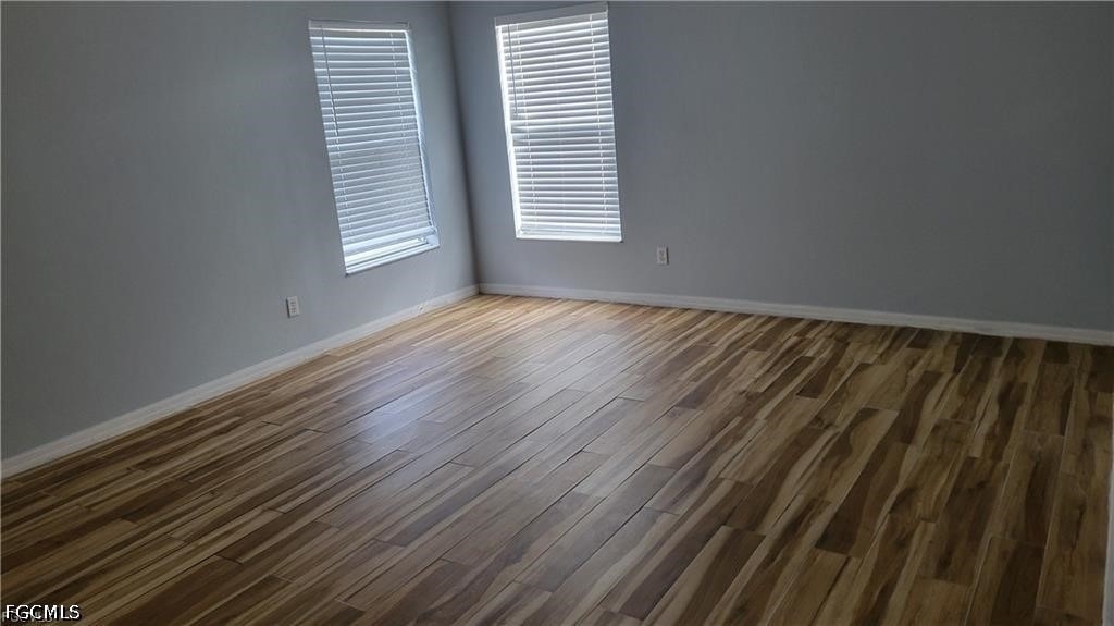 3217 10th Street Sw - Photo 1