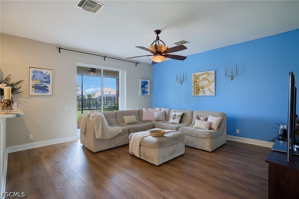 2059 Willow Branch Drive - Photo 2