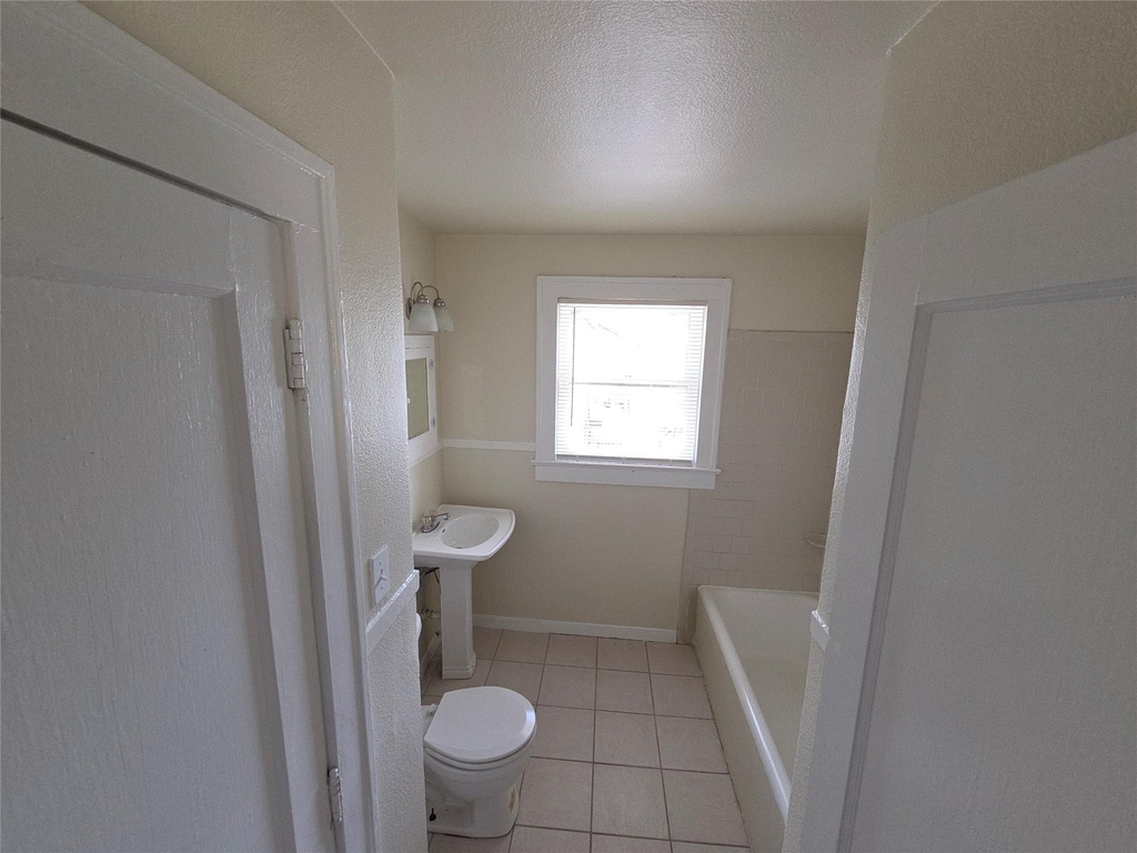 2805 Cleburne Street - Photo 11