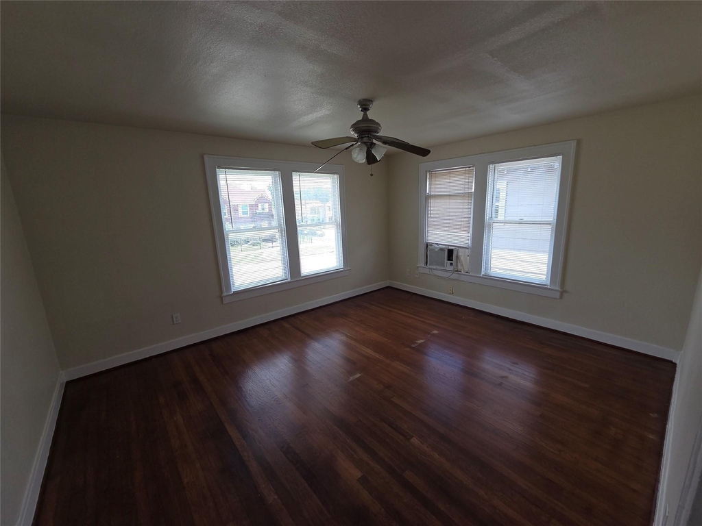 2805 Cleburne Street - Photo 7
