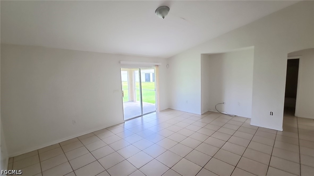 832 Palomino Street E - Photo 6
