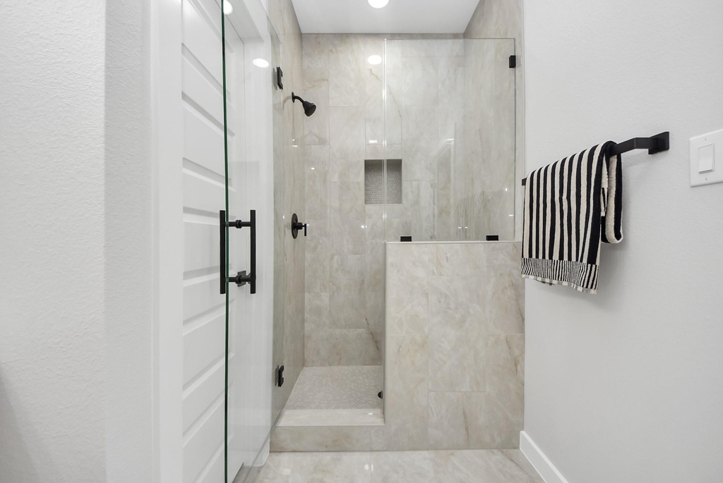 9824 Nedwald Street - Photo 39