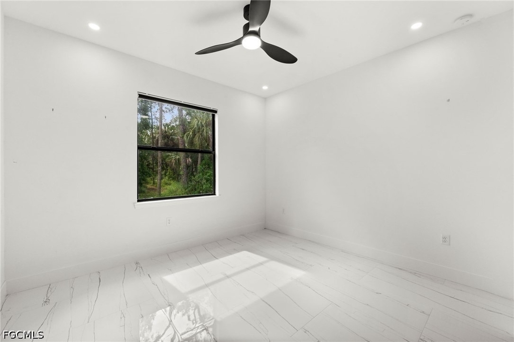 14 Truman Avenue - Photo 33