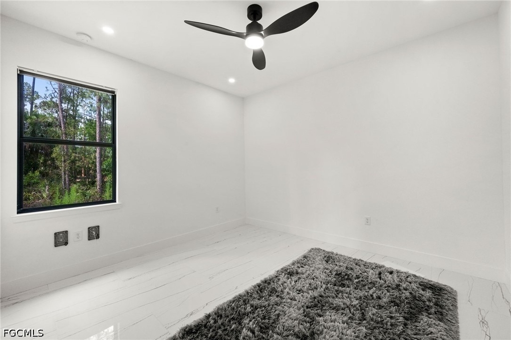 14 Truman Avenue - Photo 29