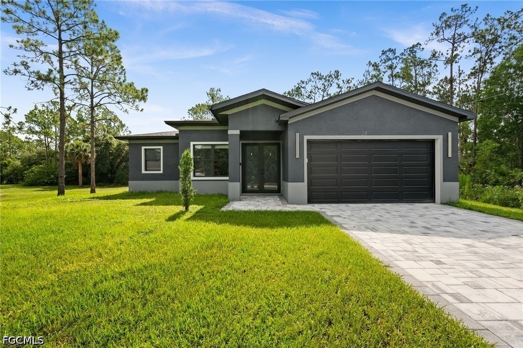 14 Truman Avenue - Photo 0