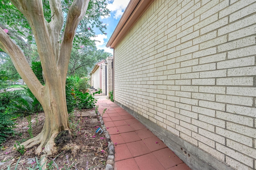 12302 Piping Rock Drive - Photo 3