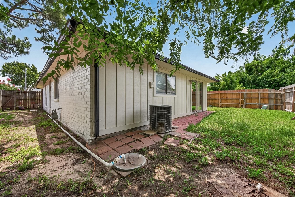 10814 Parkland Woods Drive - Photo 22