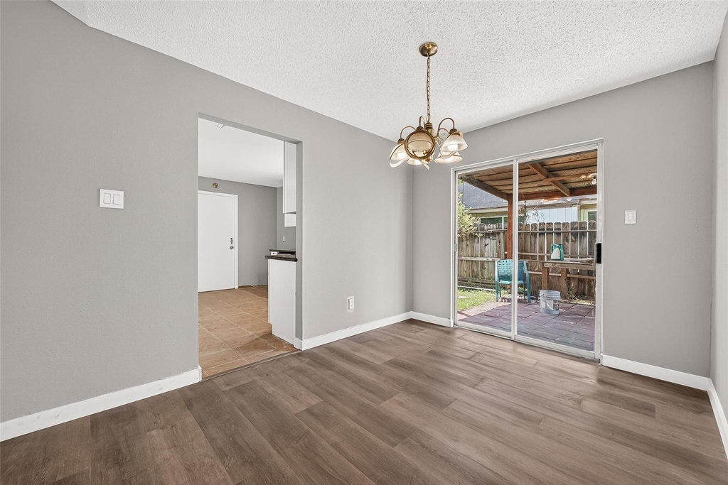 10814 Parkland Woods Drive - Photo 15