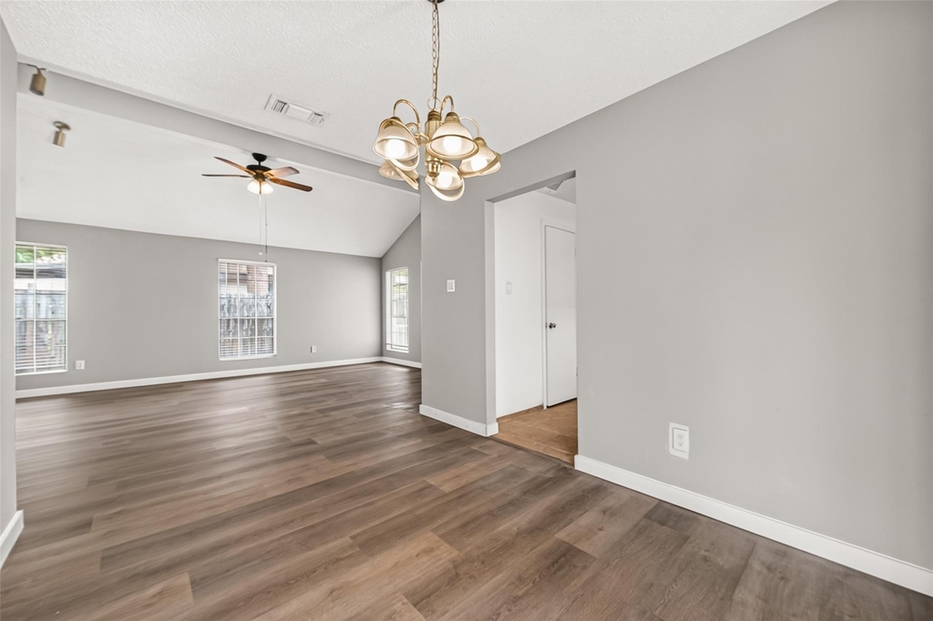 10814 Parkland Woods Drive - Photo 11