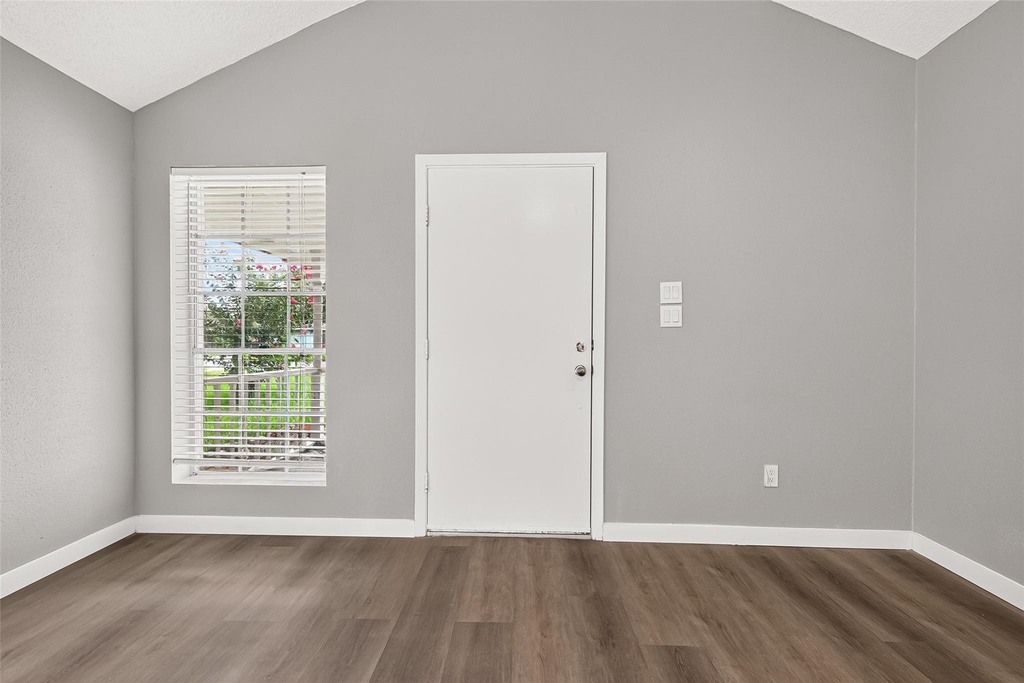 10814 Parkland Woods Drive - Photo 34