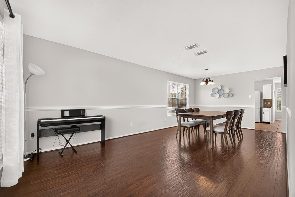 9710 Berkshire Trace - Photo 3