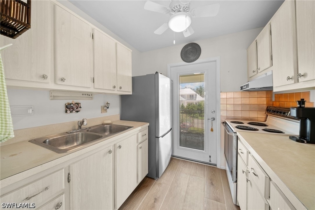 468 12th Avenue S - Photo 18