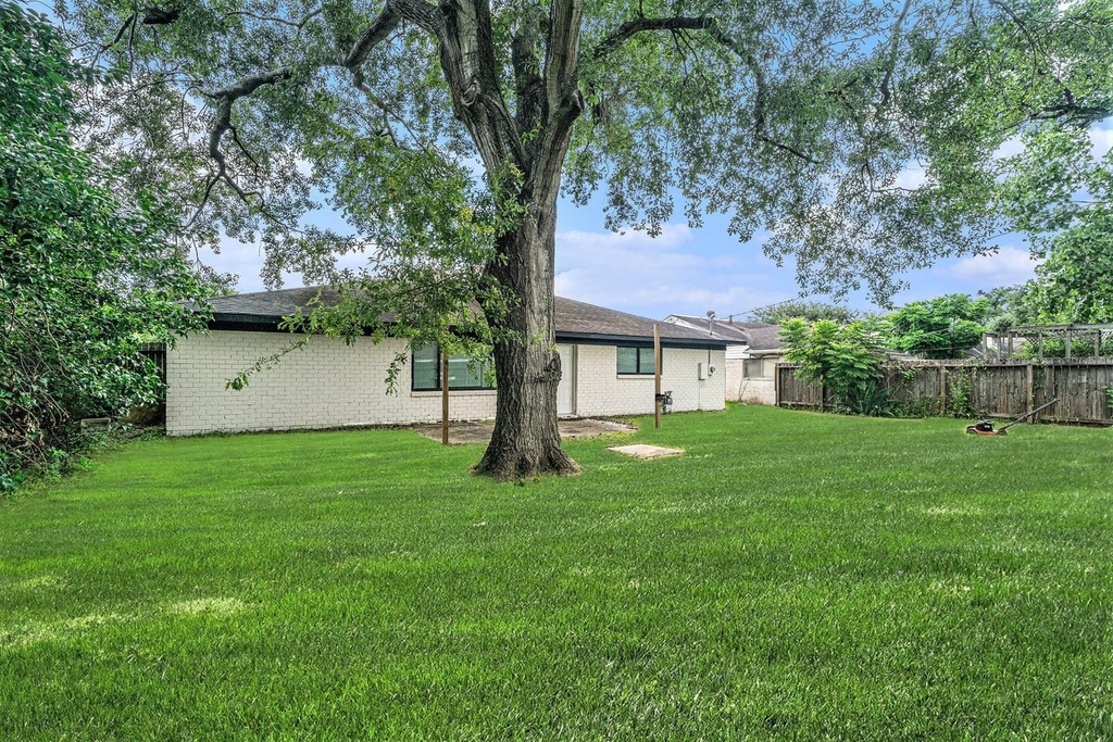 12215 Hillcroft Street - Photo 3