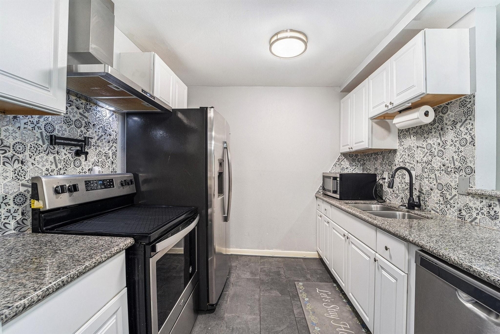 12215 Hillcroft Street - Photo 11