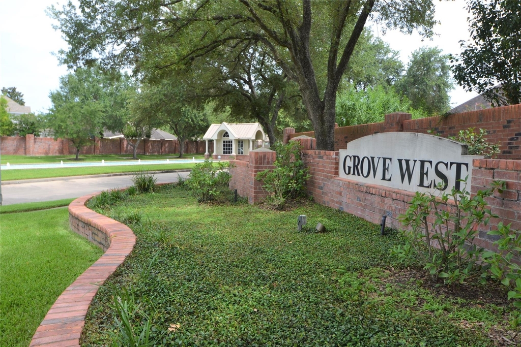 12110 Laurel Court - Photo 13