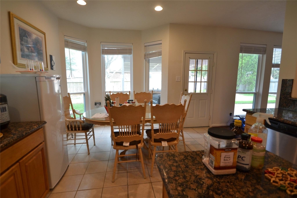 12110 Laurel Court - Photo 11