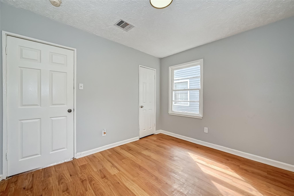7946 Jutland Road - Photo 9