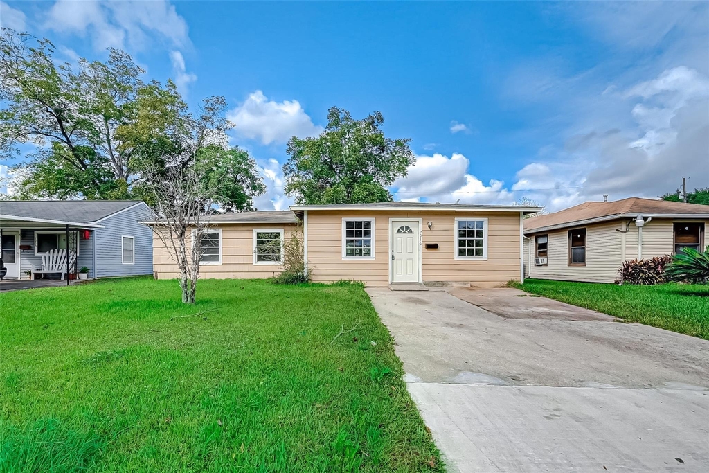 7946 Jutland Road - Photo 0