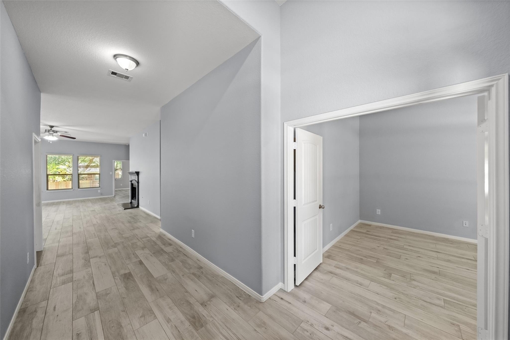 2406 Winter Trail Drive - Photo 6