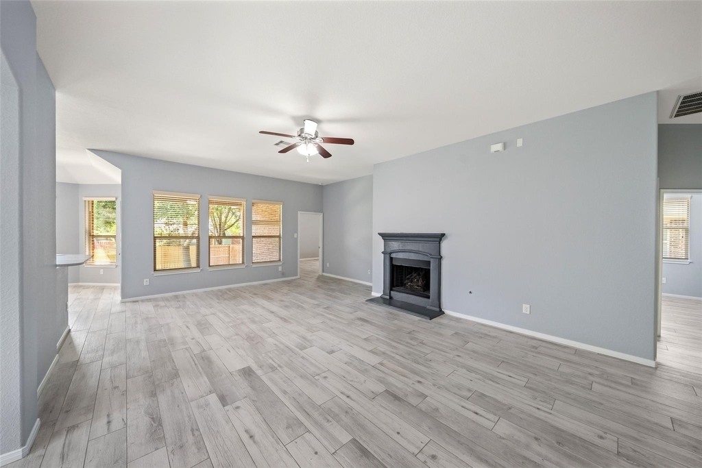2406 Winter Trail Drive - Photo 9
