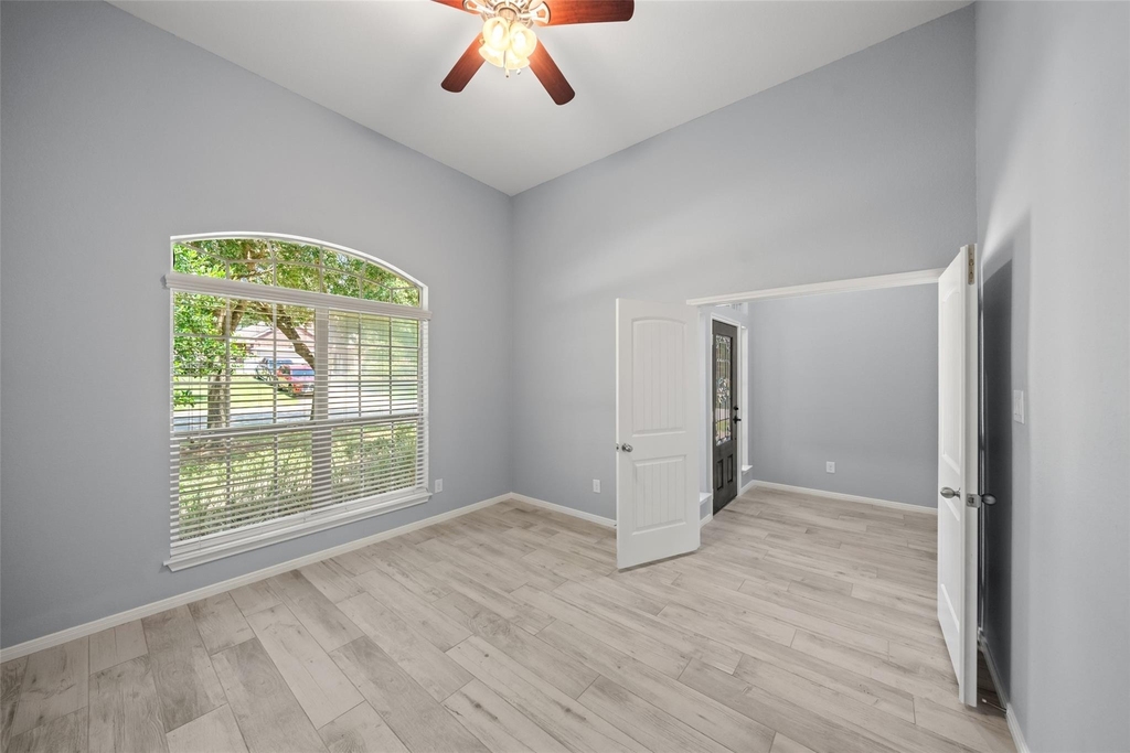 2406 Winter Trail Drive - Photo 3