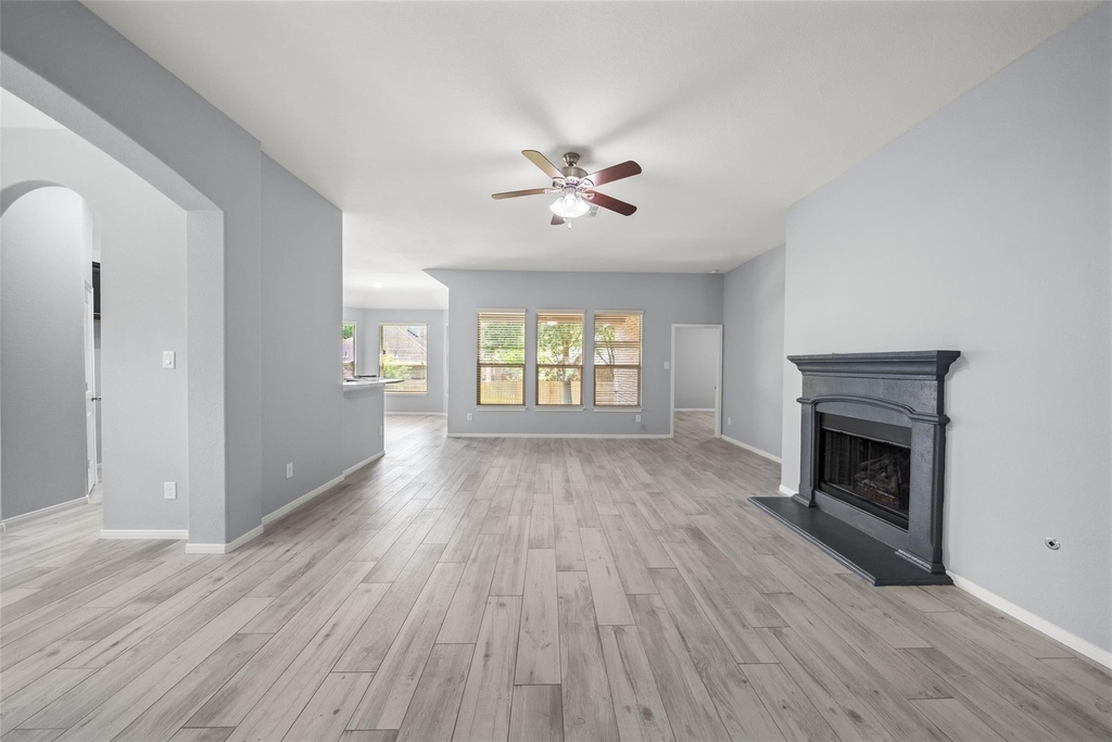 2406 Winter Trail Drive - Photo 7